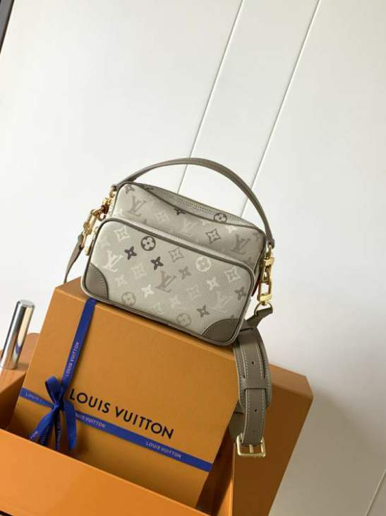 Picture of Louis Vuitton Handbags _SKUfw238075092fw